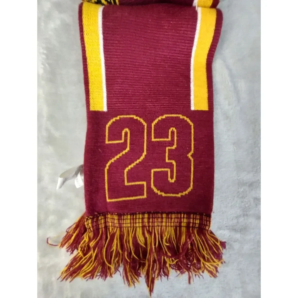 Forever Collectibles Scarf Cleveland Cavaliers Lebron James #23 NBA Licensed New